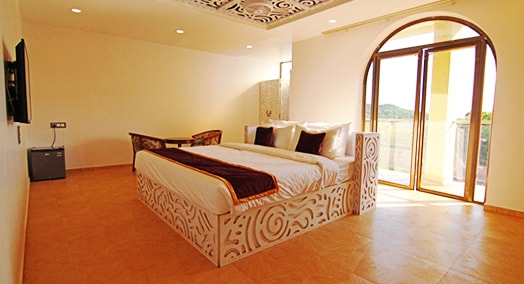 Luxury Resort in Mahabaleshwar with Premium Rooms