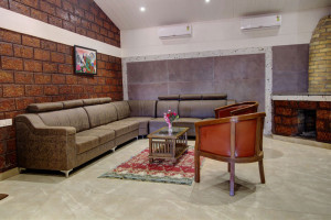 4 Bedroom Villa in Mahabaleshwar Near Tapola a Forest Retreat Awaits in Mahabaleshwar