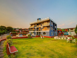 Forest County Resort Lawn, Tapola Road , Mahabaleshwar
